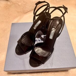 Prada Glossy Black patent leather Women's Heels size 37